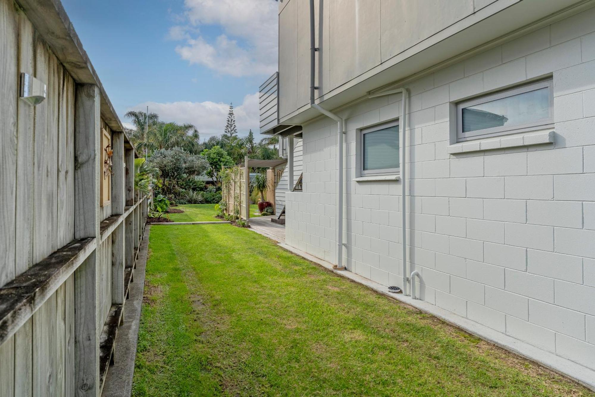 Coast Awhile - Whangamata Holiday Home Dış mekan fotoğraf