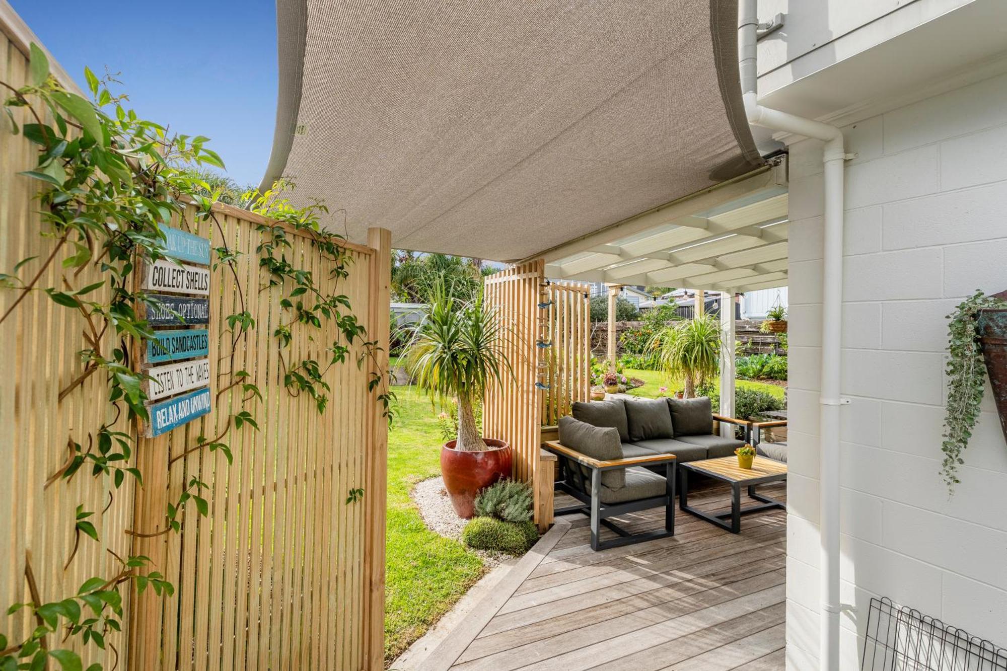 Coast Awhile - Whangamata Holiday Home Dış mekan fotoğraf
